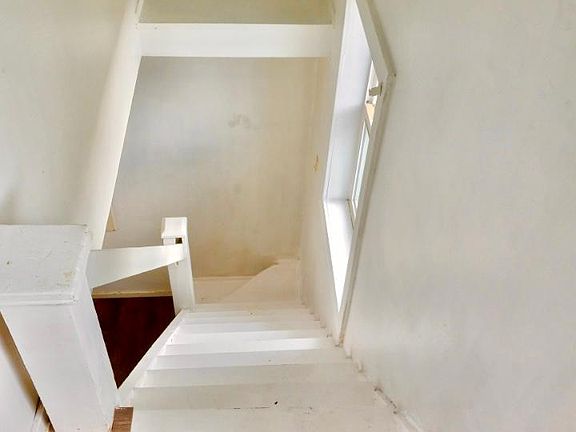 steps to upstairs