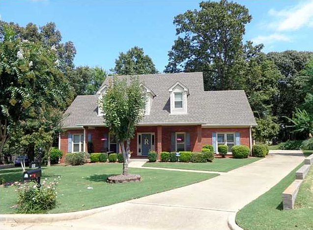 1st image of 101 Wood Vale Dr