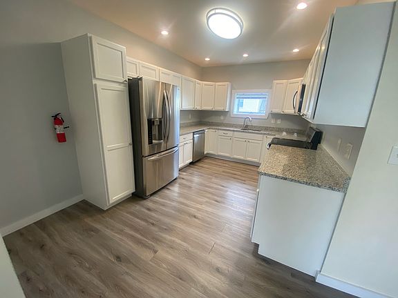 2nd image of 451 S Main St