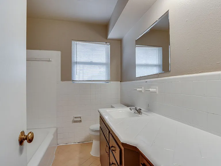 3005 SW 52nd Pl — Photo 26