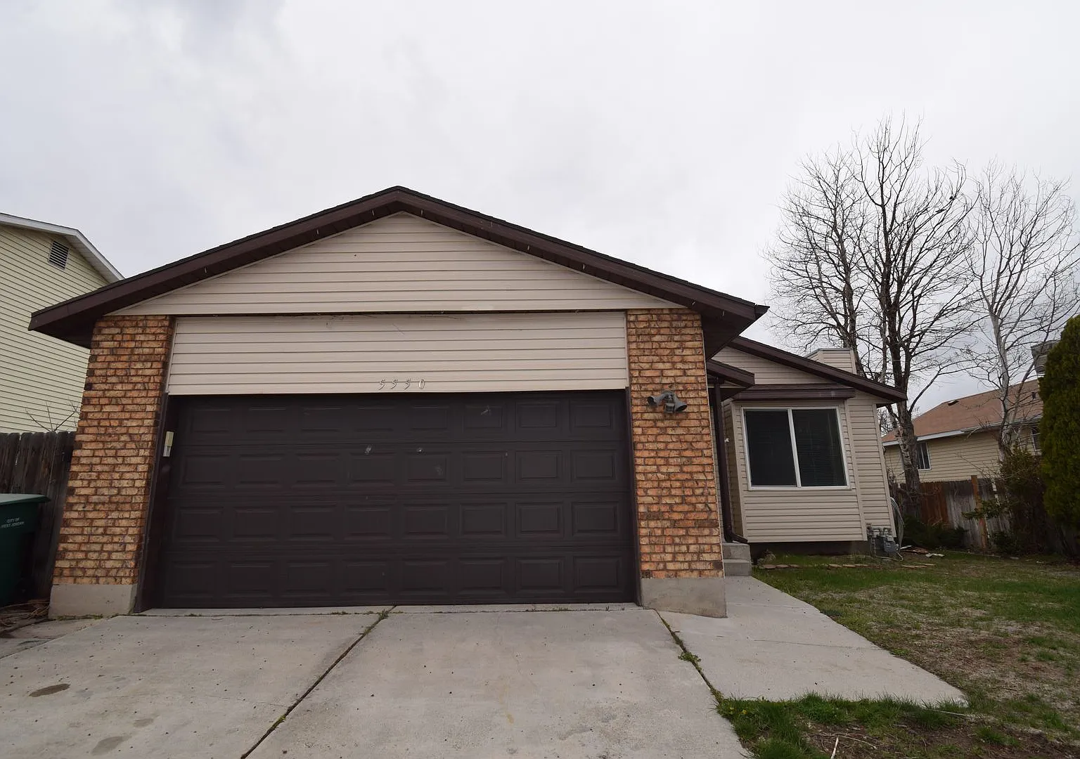 Great 7 Bed 2 Bath Home in West Jordan — Photo 1