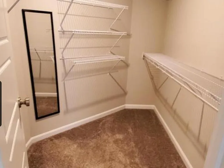 686 Daphne Way #686 — Photo 18