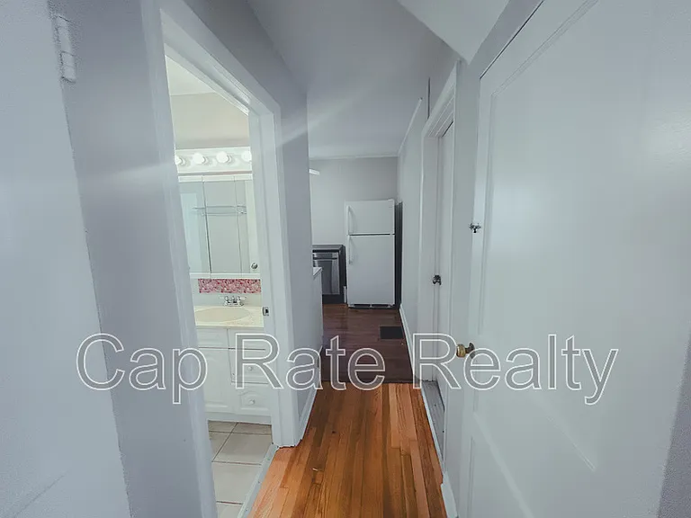 1879 Jermain Dr — Photo 6