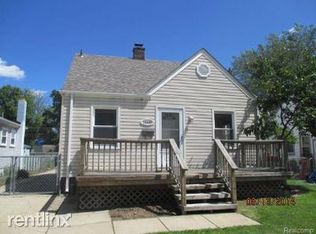 18686 Glenmore St, Redford, MI 48240