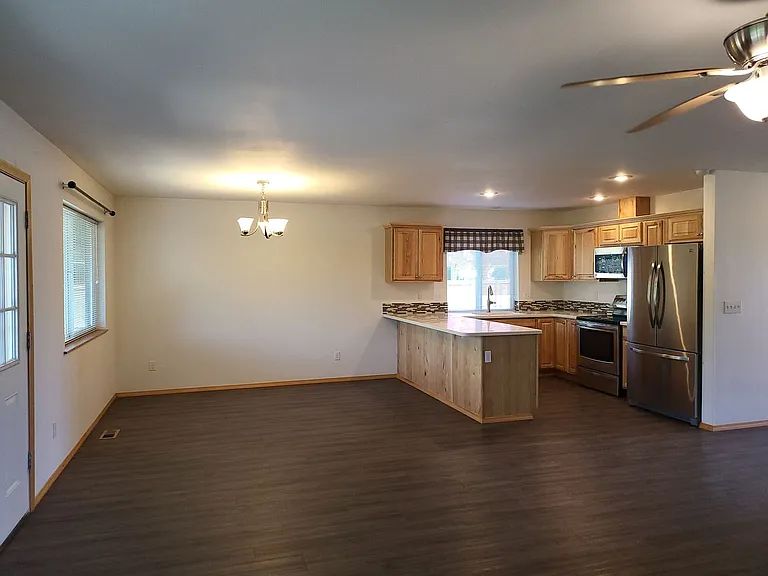 303 Parkside Loop — Photo 4