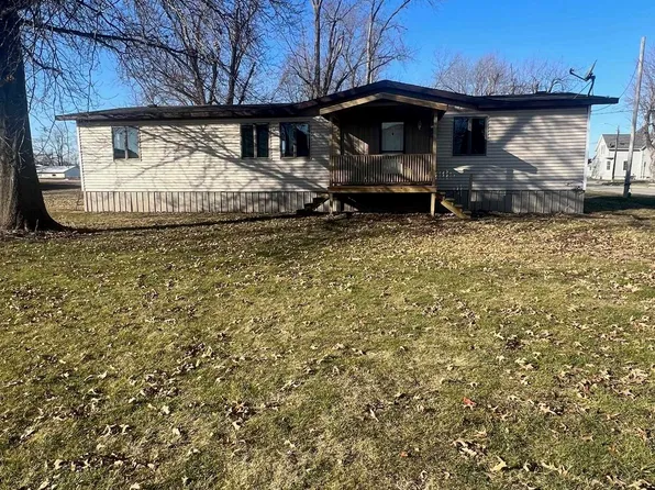 306 E 3rd St, Tama, IA 52339