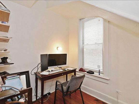 5th image of 850 N Wolcott Ave #1