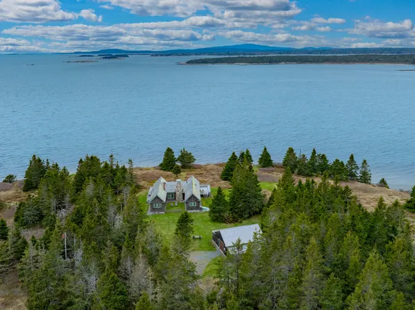421 Petitmanan Point Road, Steuben, ME 04680