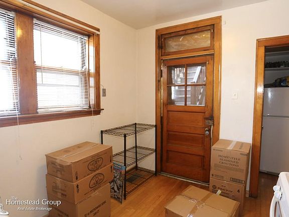 5th image of 2336 W Grace St #1STFLOOR