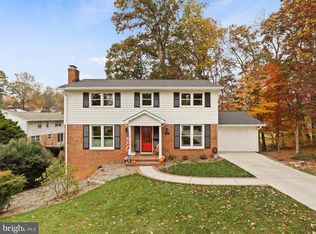 6702 Emporia Ct, Springfield, VA 22152