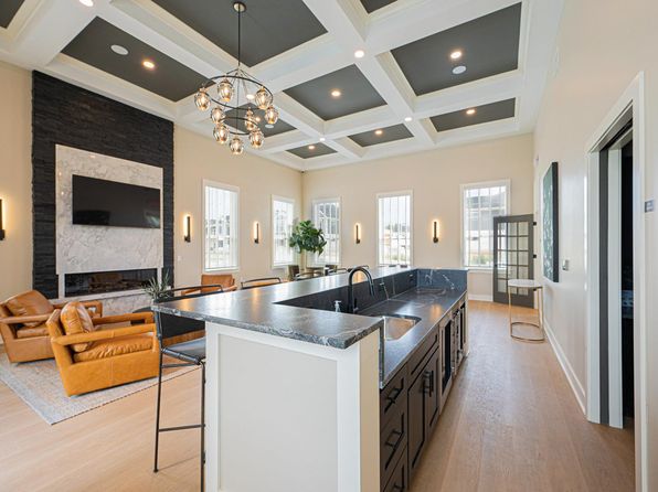 340 Frontier Way SPACE 300