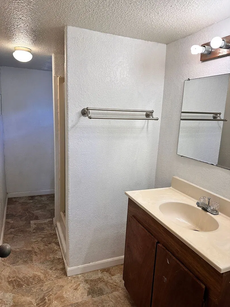 1-Bedroom Unit In Downtown Hilo — Photo 3