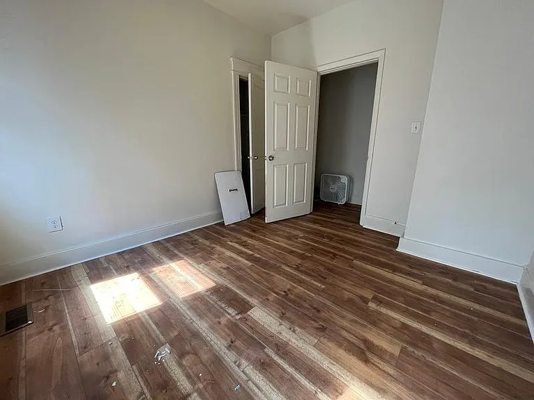 1620 V St SE #1 — Photo 12