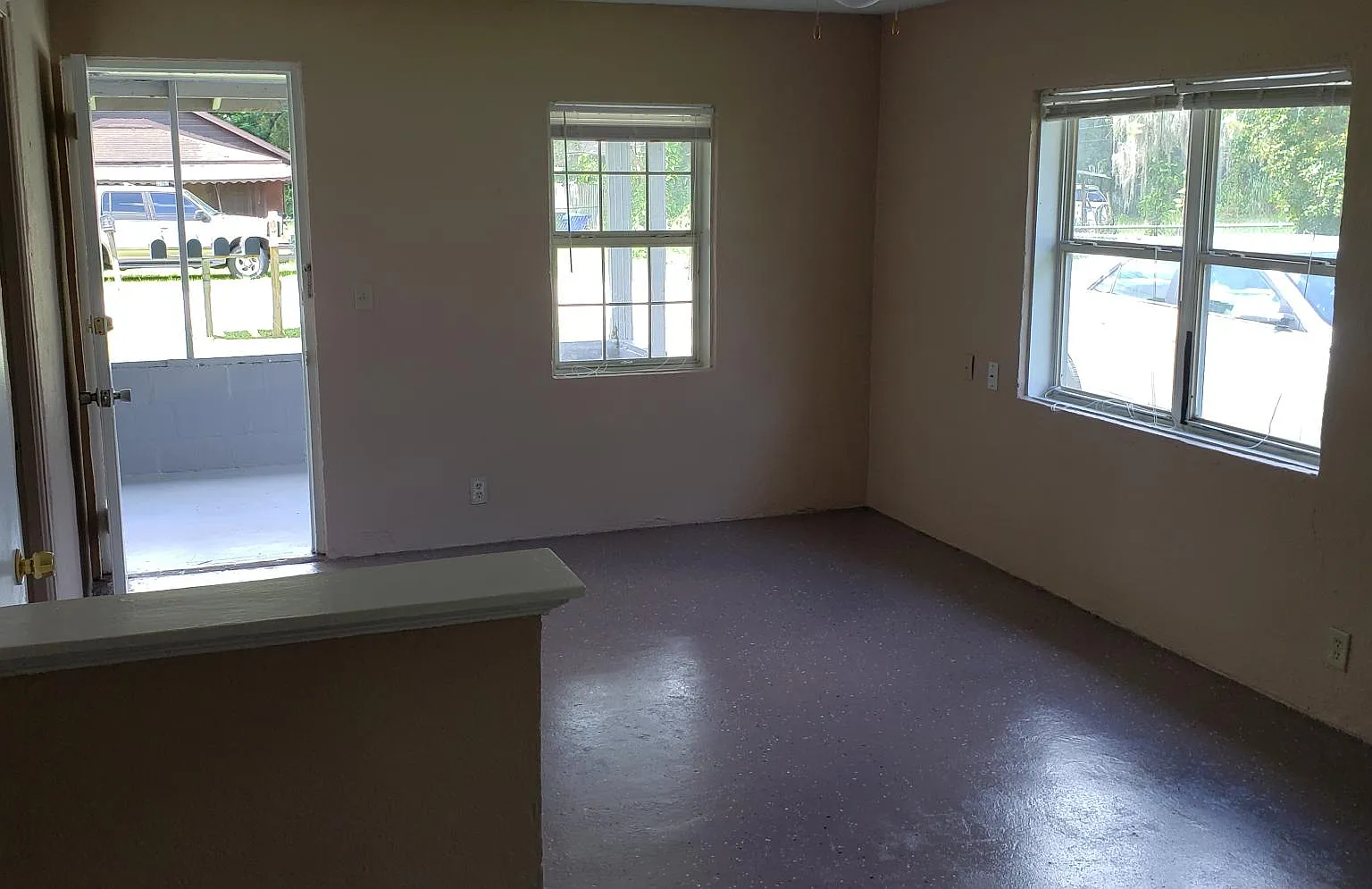 2 bed, 744 sqft, $1,225 — Photo 3