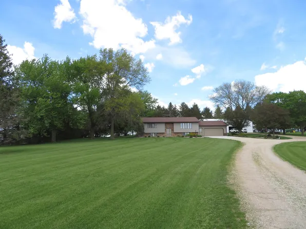 32242 Ridge Ave, Parkersburg, IA 50665