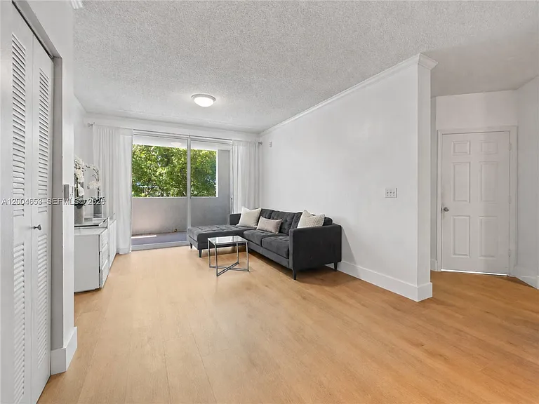 17145 N Bay Rd #4311 — Photo 13