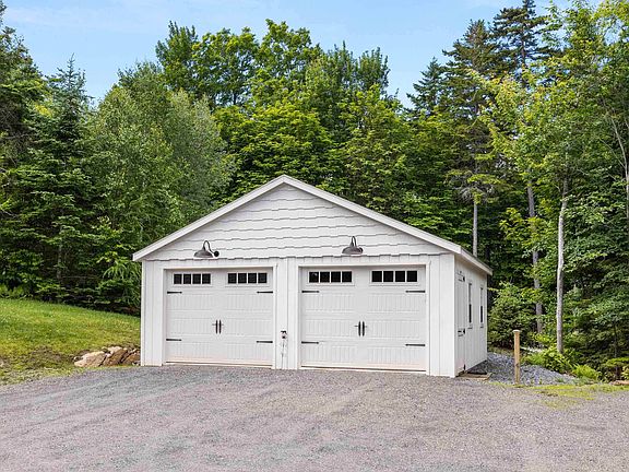 3rd image of 45 Sawmill Village Way