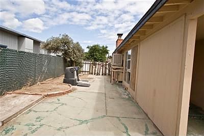 1st image of 1425 Pleasanton Pl
