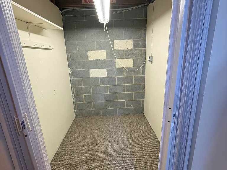 505 W Diamond Ave — Photo 11