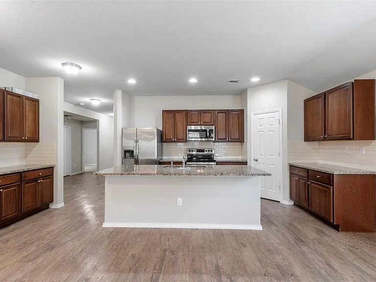 21231 Bush Brook Bend Path — Photo 3