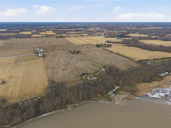 3rd image of 648 Front Rd