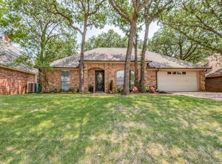 2129 N Aspenwood Dr, Grapevine, TX 76051