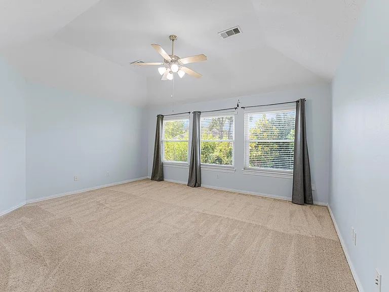 1622 Cottage Landing Ln — Photo 32
