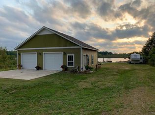 62540 Paradise Lake Rd, Vandalia, MI 49095