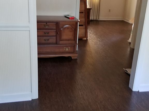 Foyer to hall and dining roo