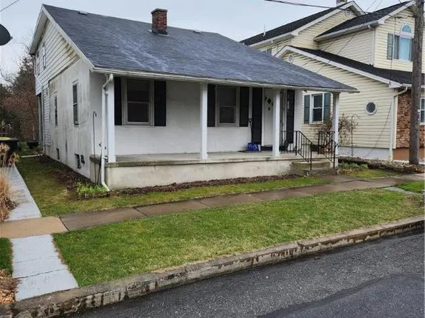 6354 Willow St E, Bath, PA 18014