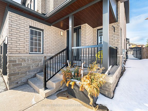 4th image of 72 Ravineview Dr