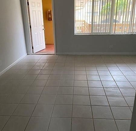 3rd image of 2880 NE 32nd St #7