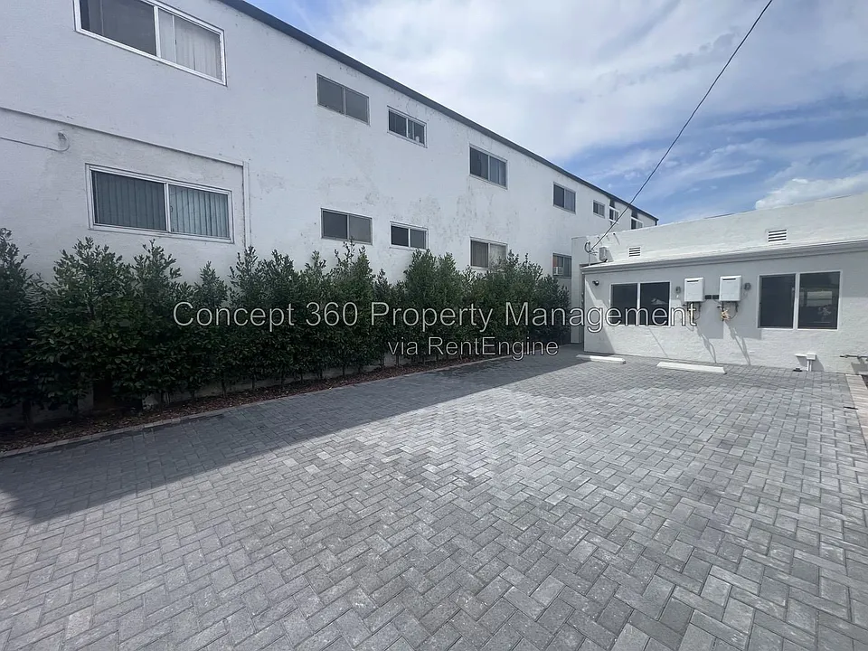 5512 N Long Beach Blvd #A