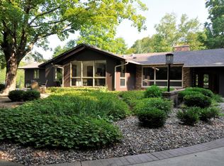 2115 Merrihills Dr SW, Rochester, MN 55902