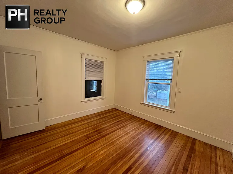 44 Capitol St — Photo 21