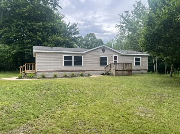 6436 Quarterline Rd, Spring Lake, MI 49456