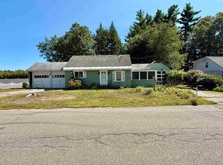 15 Walton Rd, Plaistow, NH 03865