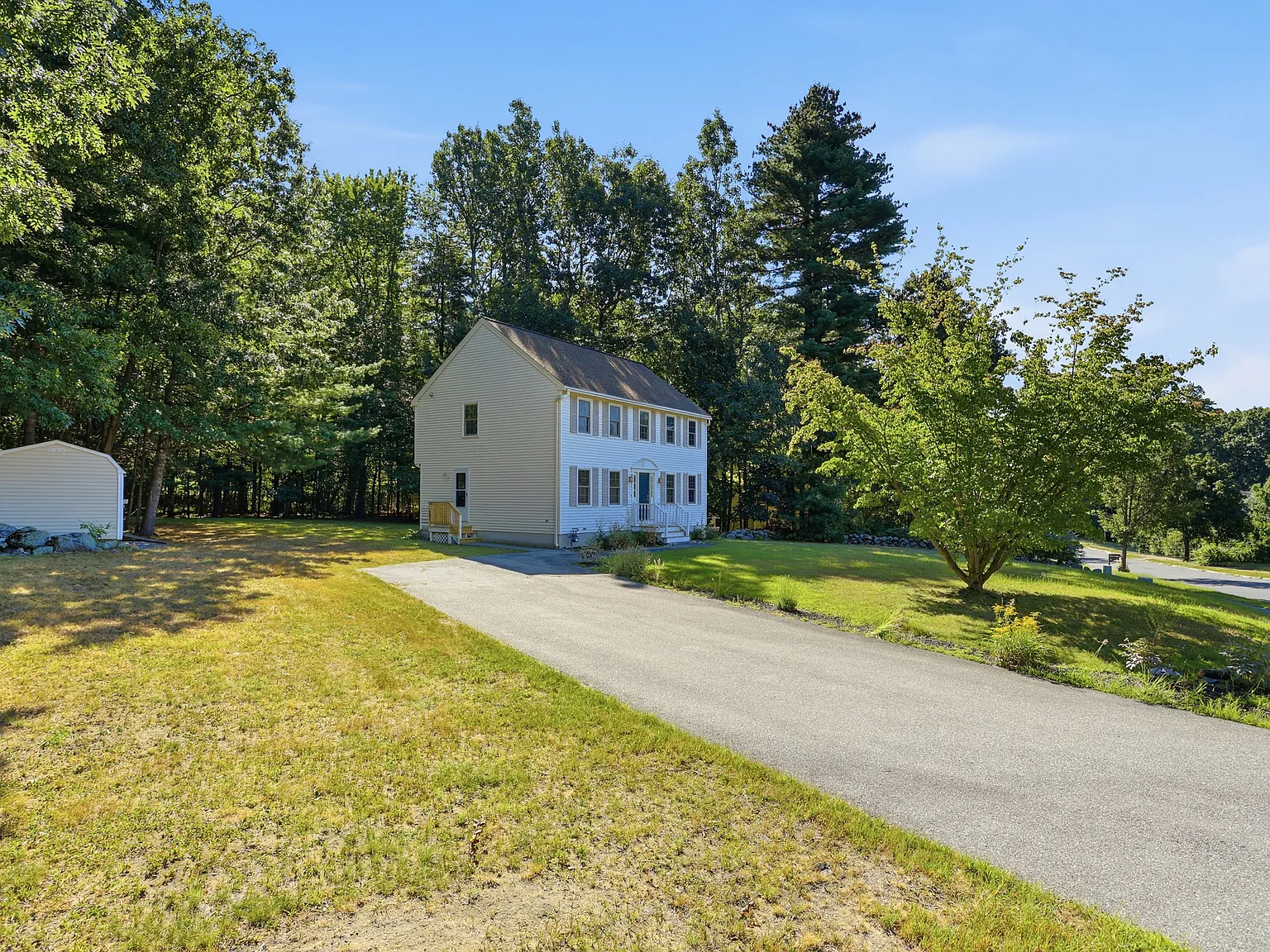 3 bed, 2.5 bath, 1764 sqft, $3,500 — Photo 3