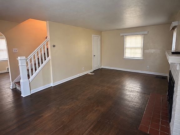 3rd image of 2080 Chalfant St