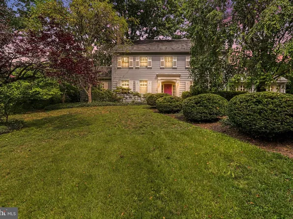 2302 Bellevue Rd, Harrisburg, PA 17104