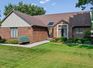 48055 Mallard Dr, Chesterfield, MI 48047