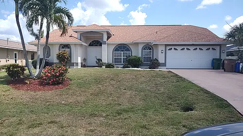 1525 SW 52nd Ln Photo 1