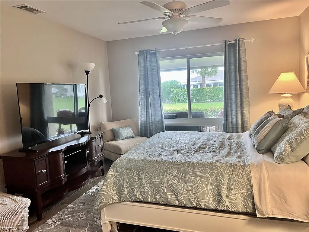 2 bed, 2.0 bath, 1204 sqft, $5,200 — Photo 4