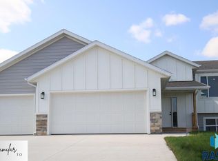 205 Plainside Ave, Harrisburg, SD 57032