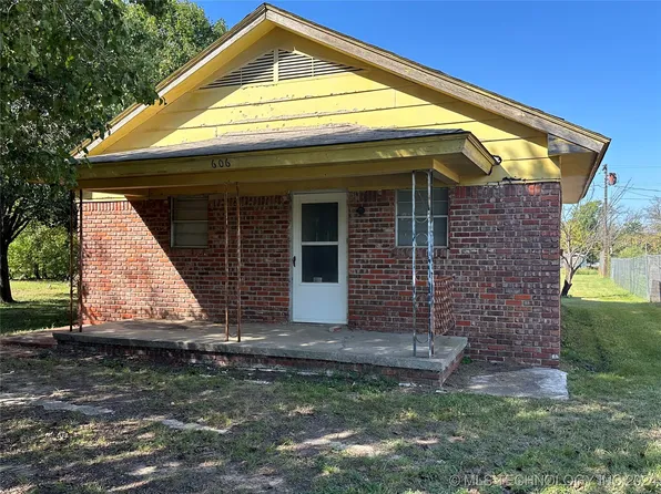 606 N Sherman Ave, Okmulgee, OK 74447