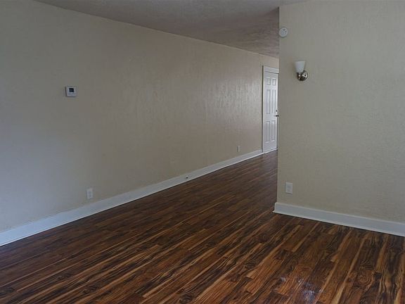 3rd image of 1835 Washington Blvd