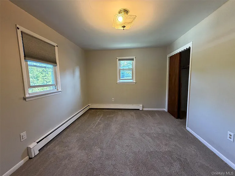 1390 Kings Hwy — Photo 23