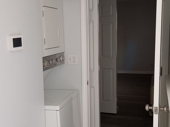 2nd image of 126 E 6th Ave APT 5