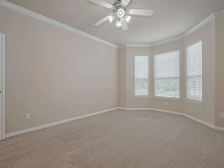 15 Wenoah Pl — Photo 7