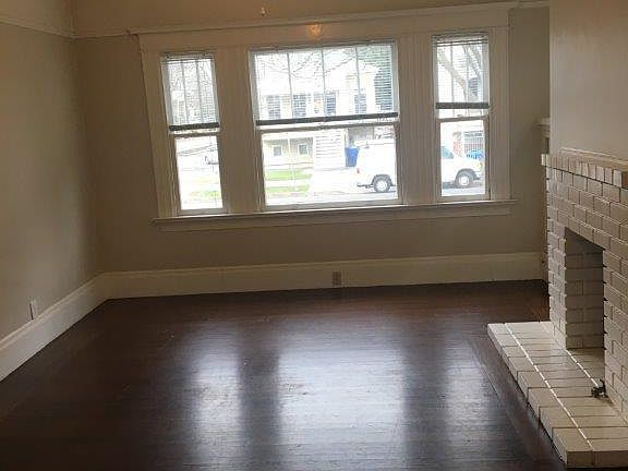 5th image of 1926 N St #0